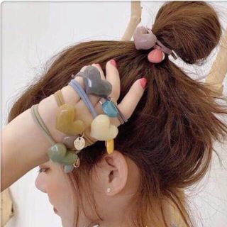 特売　ハ—ト　ヘアゴム　ヘアアクセサリー　髪飾り　2個　かわいい(ヘアゴム/シュシュ)