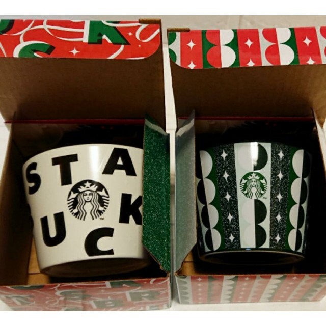 Starbucks Coffee(スターバックスコーヒー)のスタバ   クリスマスホリデー   ミニカップ 2個セット インテリア/住まい/日用品のキッチン/食器(グラス/カップ)の商品写真