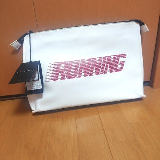 カウイジャミール(KAWI JAMELE)のチェッカークラッチ(クラッチバッグ)