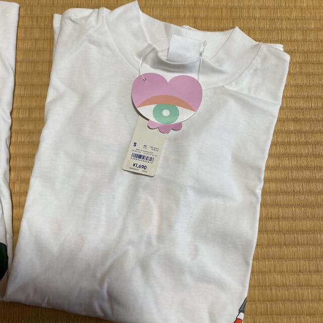 GU(ジーユー)の新品　ジーユー　イガリシノブ　グラフィックT  2枚　Sサイズ　540℃ レディースのトップス(Tシャツ(半袖/袖なし))の商品写真