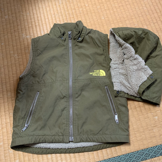 ザノースフェイス(THE NORTH FACE)の【110】ザ・ノース・フェイス 中ボア　ベスト(ジャケット/上着)