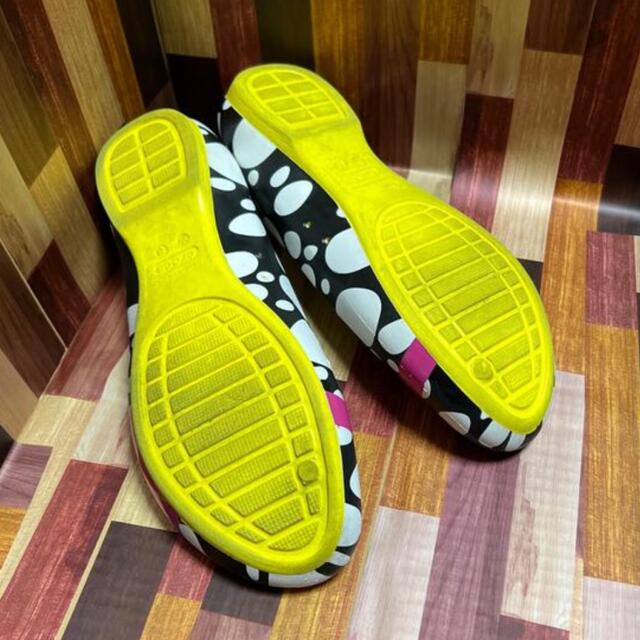 ねこぱんちさん専用　クロックスのパンプス レディースの靴/シューズ(ハイヒール/パンプス)の商品写真