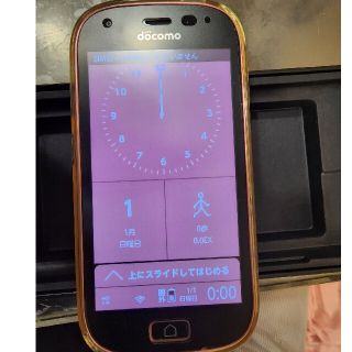 エヌティティドコモ(NTTdocomo)のらくらくスマホ F-03K(スマートフォン本体)