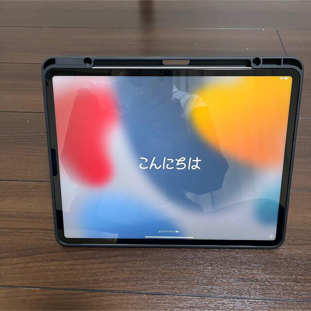 Apple(アップル)の●iPad Pro 12.9（5世代）256GB Wi-Fi シルバー「極美品」 スマホ/家電/カメラのPC/タブレット(タブレット)の商品写真