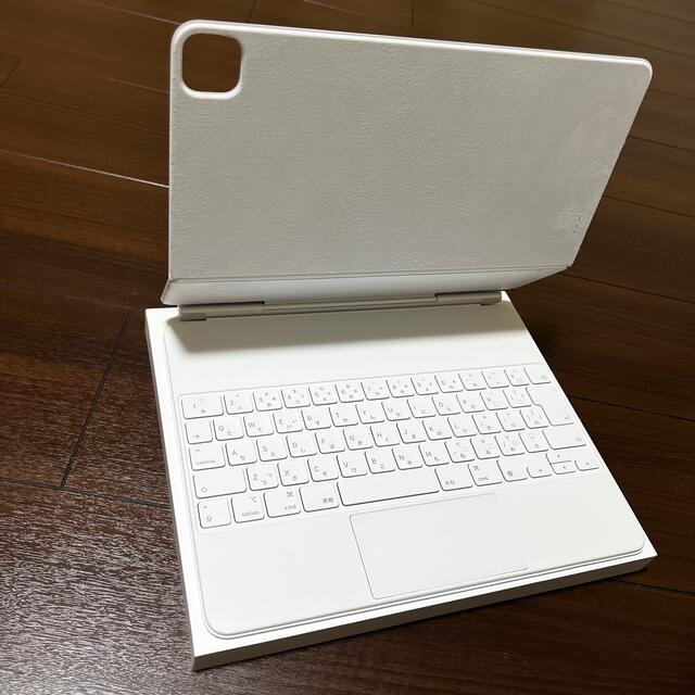 Apple(アップル)の●Magic keyboard 【5世代用】12.9インチ「美品」 スマホ/家電/カメラのPC/タブレット(PC周辺機器)の商品写真