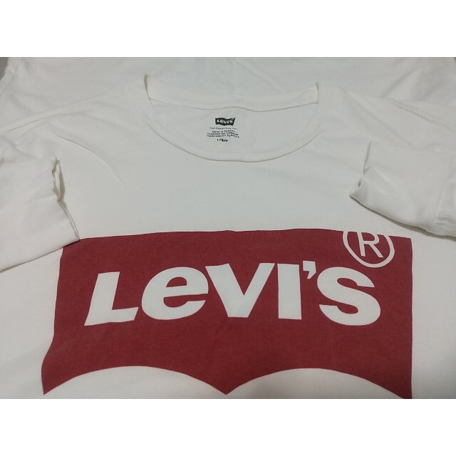 Levi's(リーバイス)のLevi's ビッグロゴ 長袖 Tシャツ Ｌサイズ 白 リーバイス アメカジ 服 メンズのトップス(Tシャツ/カットソー(七分/長袖))の商品写真