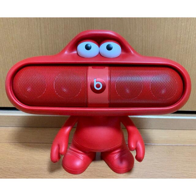 Beats by Dr Dre(ビーツバイドクタードレ)のbeats pill 2.0 Bluetoothスピーカー（Red）スタンド付き スマホ/家電/カメラのオーディオ機器(スピーカー)の商品写真