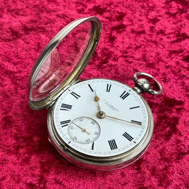 女王様のお気に入り!銀無垢1879年J.W.ベンソン懐中時計】OH済/鍵巻き