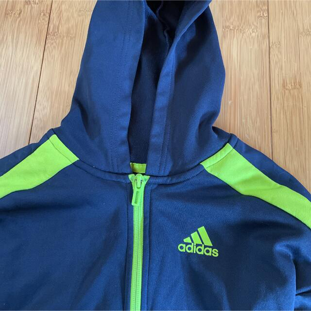 adidas(アディダス)のadidas アディダス ジャージパーカー　120 キッズ/ベビー/マタニティのキッズ服男の子用(90cm~)(ジャケット/上着)の商品写真