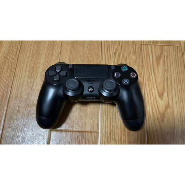 PlayStation4(プレイステーション4)のPS4 PRO本体　CUH7100B-B01 1TB エンタメ/ホビーのゲームソフト/ゲーム機本体(家庭用ゲーム機本体)の商品写真