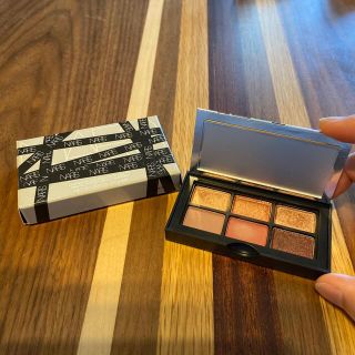 ナーズ(NARS)のNARS アンラップド ミニアイシャドーパレット DOLCE VITA (アイシャドウ)