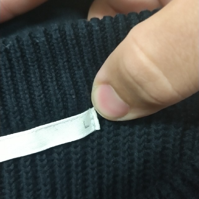 GU(ジーユー)のGU ジーユー セーター 黒 L メンズのトップス(ニット/セーター)の商品写真