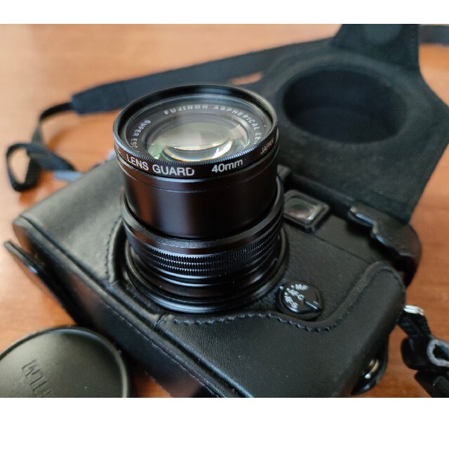 富士フィルム FUJIFILM X10 デジタルカメラ 純正ケース付き 富士フィルム FUJIFILM X10 デジタルカメラ 純正ケース付き