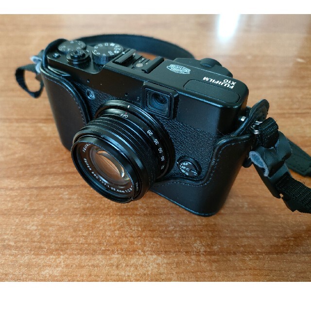 富士フィルム FUJIFILM X10 デジタルカメラ 純正ケース付き 富士フィルム FUJIFILM X10 デジタルカメラ 純正ケース付き