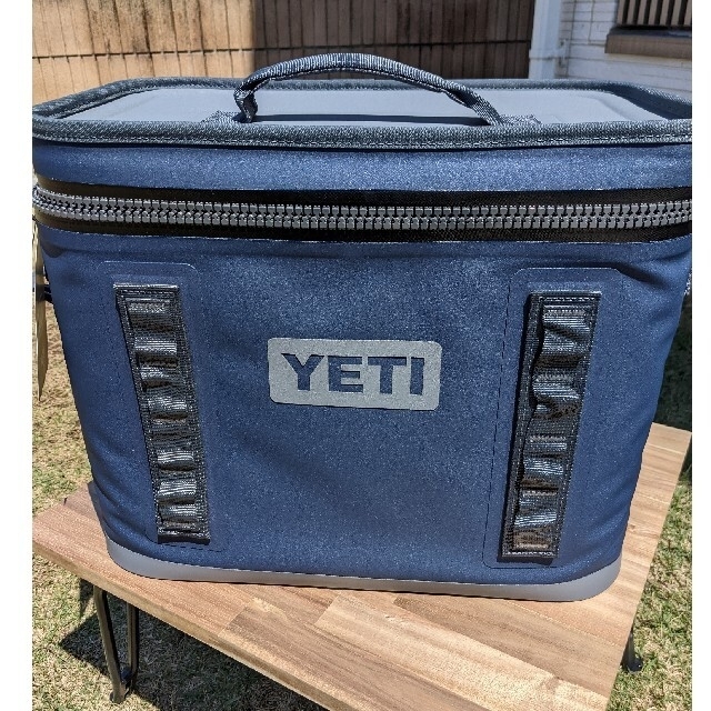 Yeti　イエティ　ホッパーフリップ18　ソフトクーラーボックス　ネイビー