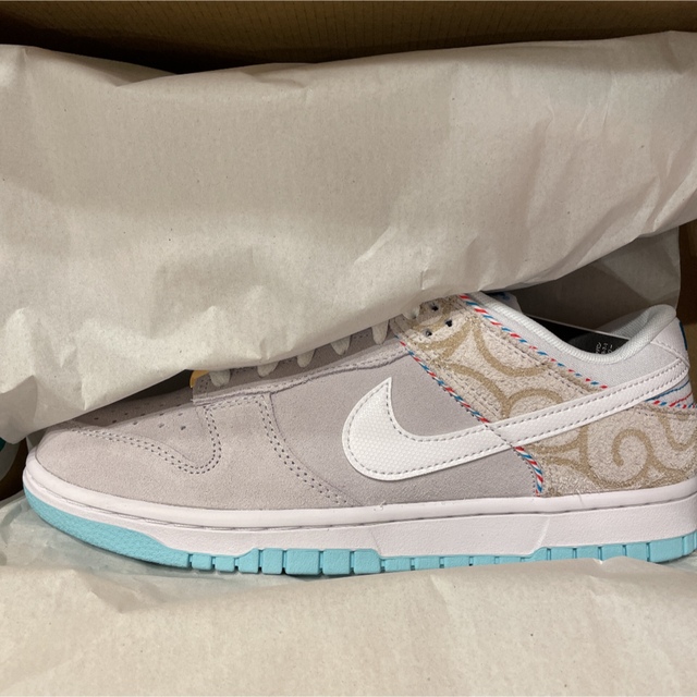 NIKE(ナイキ)のNIKE DUNK LOW BARBER SHOP GREY 26.0 cm メンズの靴/シューズ(スニーカー)の商品写真