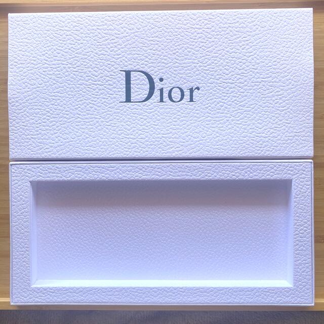 Dior(ディオール)のDIOR 空箱 レディースのバッグ(ショップ袋)の商品写真