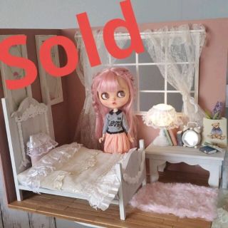 ガーリー*°ベッドルーム*°ドールハウス*°ブライスやリカちゃんなどに