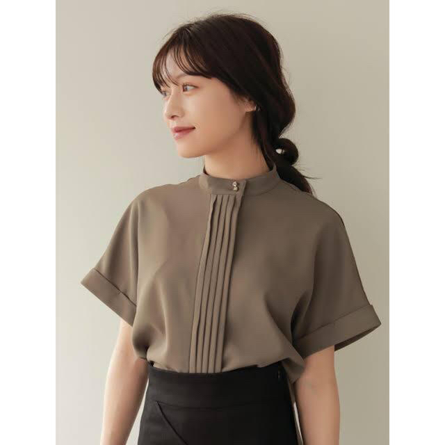 FRAY I.D(フレイアイディー)のL'Or Front Pleats Blouse レディースのトップス(シャツ/ブラウス(半袖/袖なし))の商品写真