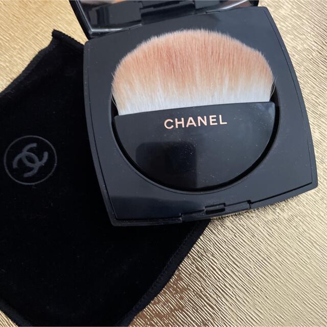 CHANEL(シャネル)のCHANEL フェイスパウダー コスメ/美容のベースメイク/化粧品(フェイスパウダー)の商品写真