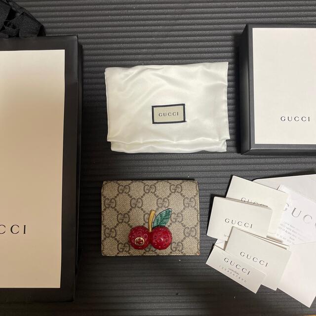 Gucci(グッチ)のグッチ財布 レディースのファッション小物(財布)の商品写真