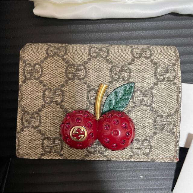 Gucci(グッチ)のグッチ財布 レディースのファッション小物(財布)の商品写真