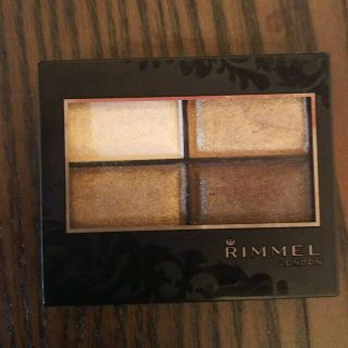 リンメル(RIMMEL)のyun様専用 2回使用★リンメル ロイヤルヴィンテージアイズ 001(アイシャドウ)