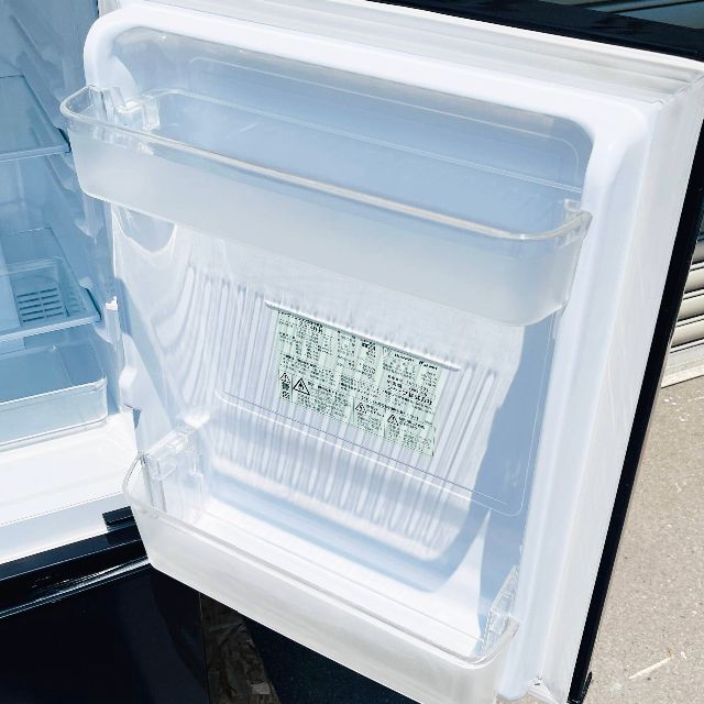甲MJ16595　送料無料　即購入可能　スピード発送　電気冷凍庫（上開き）