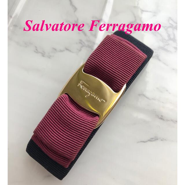 Salvatore Ferragamo(サルヴァトーレフェラガモ)のSalvatore Ferragamo * ヴァラ バレッタ レディースのヘアアクセサリー(バレッタ/ヘアクリップ)の商品写真