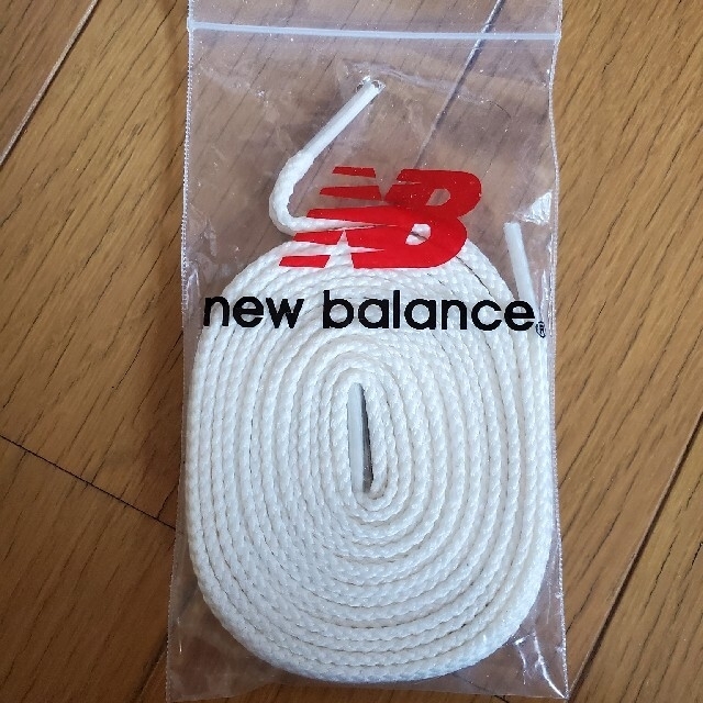 New Balance(ニューバランス)のnew balance　ニューバランス　スニーカー付属靴紐白 レディースの靴/シューズ(スニーカー)の商品写真