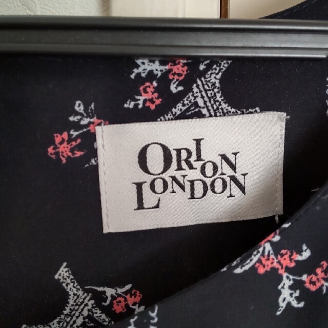 armoire caprice(アーモワールカプリス)の《armoire caprice》 ORION LONDONワンピース レディースのワンピース(ロングワンピース/マキシワンピース)の商品写真