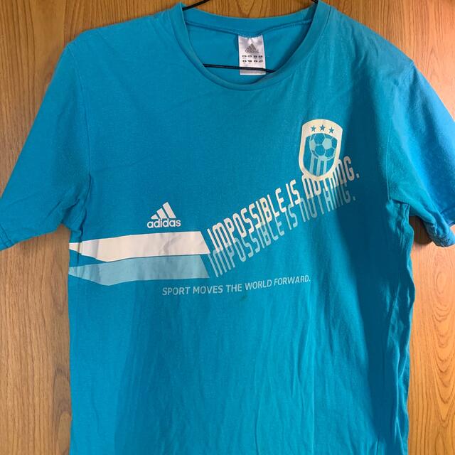 adidas(アディダス)のadidas 半衿　Tシャツ 水色　160 キッズ/ベビー/マタニティのキッズ服男の子用(90cm~)(Tシャツ/カットソー)の商品写真