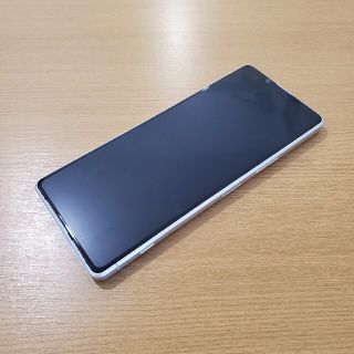 エクスペリア(Xperia)のxperia 1 ii（ホワイト） ドコモ(スマートフォン本体)