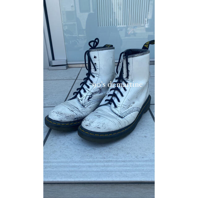 Dr.Martens(ドクターマーチン)の【USED】90's ドクターマーチン　8ホール　ブーツ　ホワイト　ボロ　 メンズの靴/シューズ(ブーツ)の商品写真