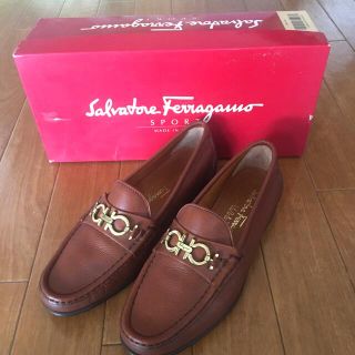 サルヴァトーレフェラガモ(Salvatore Ferragamo)のフェラガモ　ローファー　(ローファー/革靴)