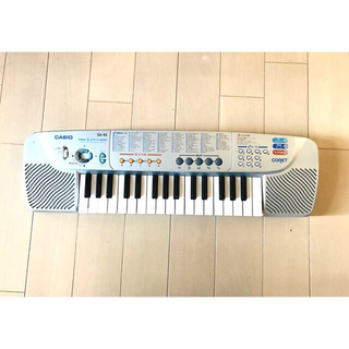 カシオ(CASIO)の■専用■カシオ CASIO SA-45 ミニキーボード、アダプター付き(電子ピアノ)