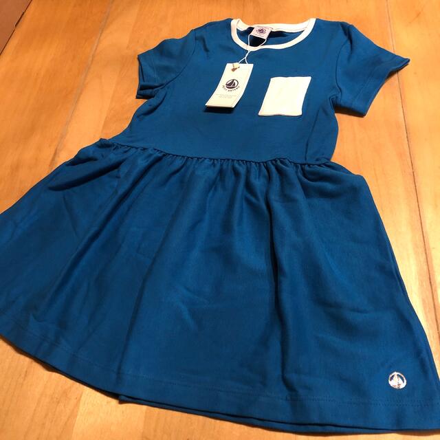 PETIT BATEAU(プチバトー)のご専用☆プチバトー ワンピース6A キッズ/ベビー/マタニティのキッズ服女の子用(90cm~)(ワンピース)の商品写真