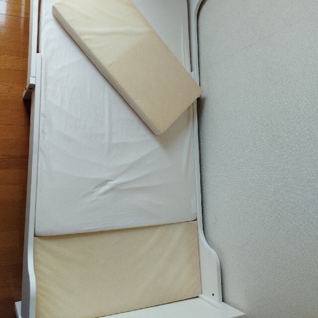 IKEA(イケア)のIKEA　ジュニアベッド　マット布団付 キッズ/ベビー/マタニティの寝具/家具(その他)の商品写真