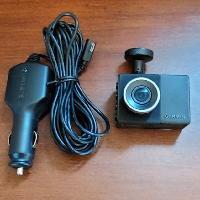 GARMIN(ガーミン)の【中古】GARMIN ドライブレコーダー GDR-E530 自動車/バイクの自動車(汎用パーツ)の商品写真