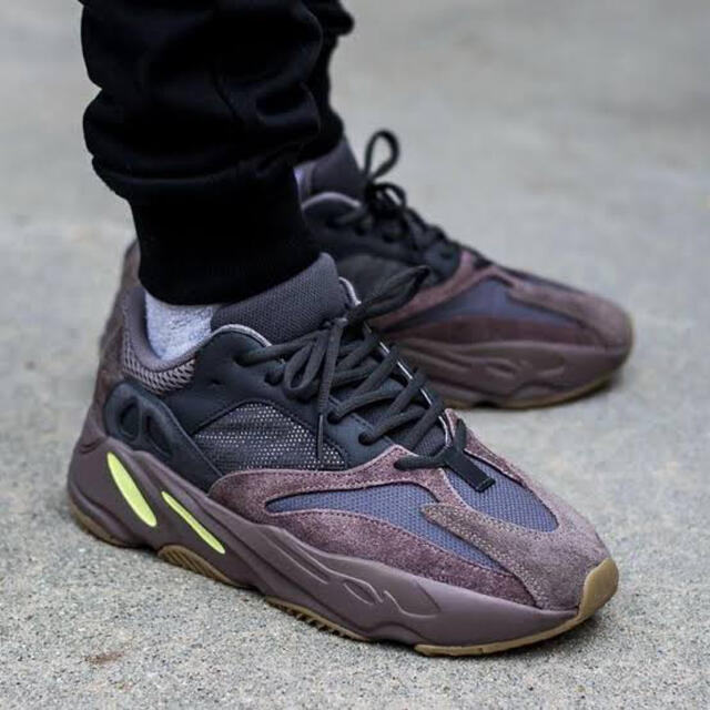 adidas - 極美品! レア ADIDAS YEEZY BOOST 700 モーブ 28cmの通販 by ...