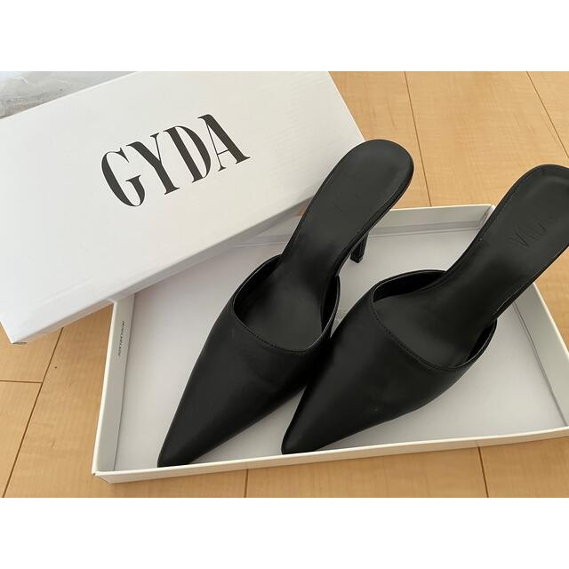 GYDA(ジェイダ)の【売り尽くしセール】GYDA ポインテッドミュール　美品 レディースの靴/シューズ(ハイヒール/パンプス)の商品写真