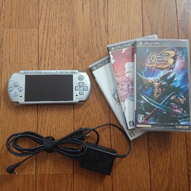 PlayStation Portable(プレイステーションポータブル)のPSP3000 エンタメ/ホビーのゲームソフト/ゲーム機本体(携帯用ゲーム機本体)の商品写真