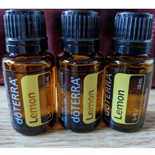 ドテラ(doTERRA)の新品　ドテラ　アロマ　レモン15ml 3本セット②(エッセンシャルオイル（精油）)