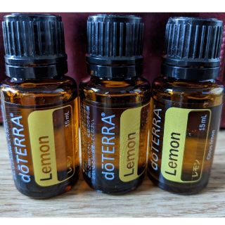 ドテラ(doTERRA)の新品ドテラ　アロマ　レモン15ml 3本セット④(エッセンシャルオイル（精油）)