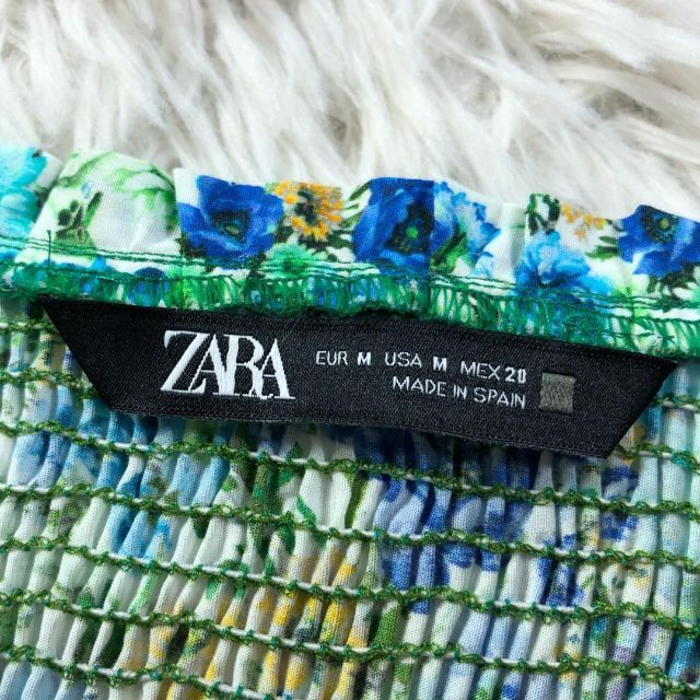 ZARA(ザラ)の♪美品♪ ZARA ストレッチ加工 ノースリーブ ペプラム 花柄ブラウス レディースのトップス(シャツ/ブラウス(半袖/袖なし))の商品写真