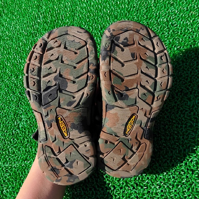 KEEN(キーン)のKEEN キッズサンダル キッズ/ベビー/マタニティのキッズ靴/シューズ(15cm~)(サンダル)の商品写真