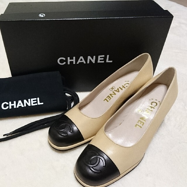 シャネルパンプス【新品未使用♪】CHANEL バイカラー パンプス チャンキーヒール 22.5㎝