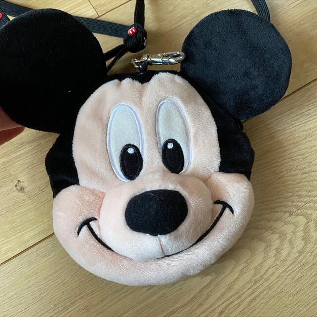 Disney(ディズニー)のディズニー　ミッキー　パスケース エンタメ/ホビーのおもちゃ/ぬいぐるみ(キャラクターグッズ)の商品写真