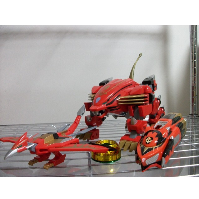 Takara Tomy - 電光超特急ヒカリアン 神獣超変型 巨神ゴッド Takara Tomy - 電光超特急ヒカリアン 神獣超変型 巨神ゴッド