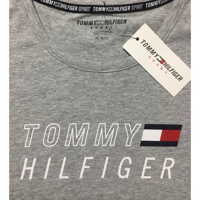 TOMMY HILFIGER(トミーヒルフィガー)の新品　Tommy Hilfiger レディース　ロゴ　Tシャツ レディースのトップス(Tシャツ(半袖/袖なし))の商品写真